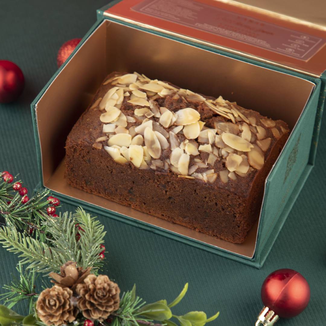 CHRISTMAS FRUIT CAKE